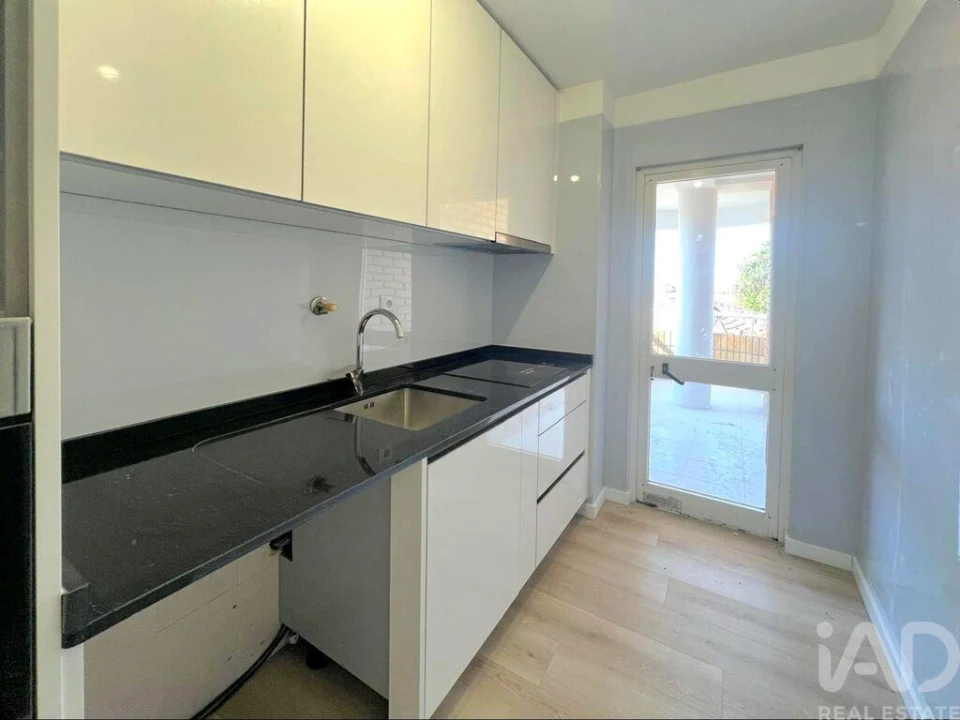 Apartamento T2 para Venda em Rio Tinto Foto 11