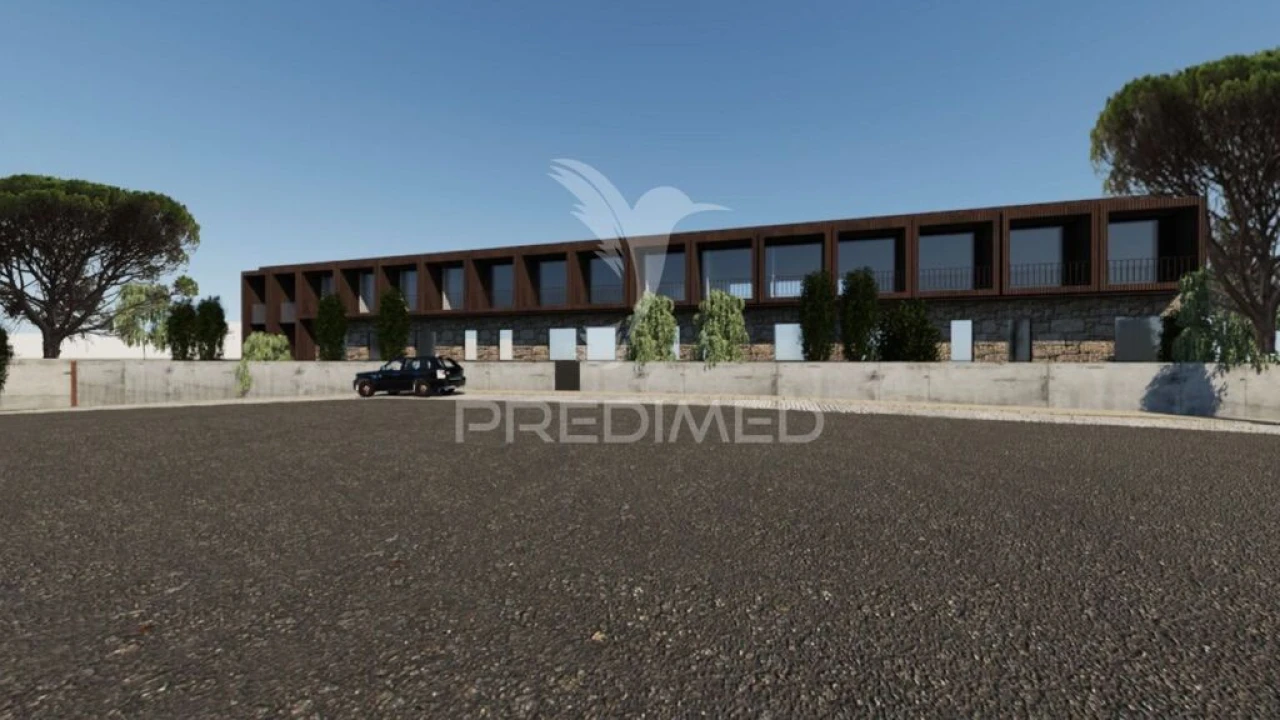 Terreno para Venda em Fânzeres e São Pedro da Cova Foto 2