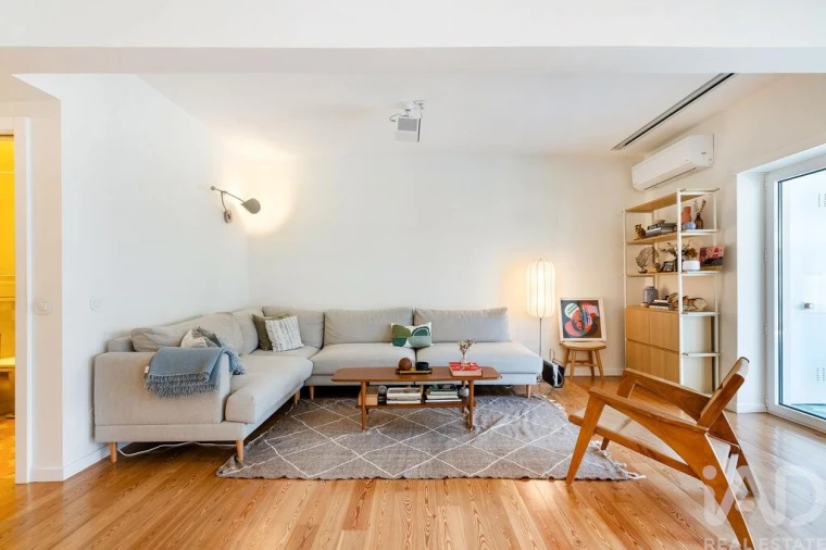 Apartamento T2 para Venda em Penha de França Foto 9
