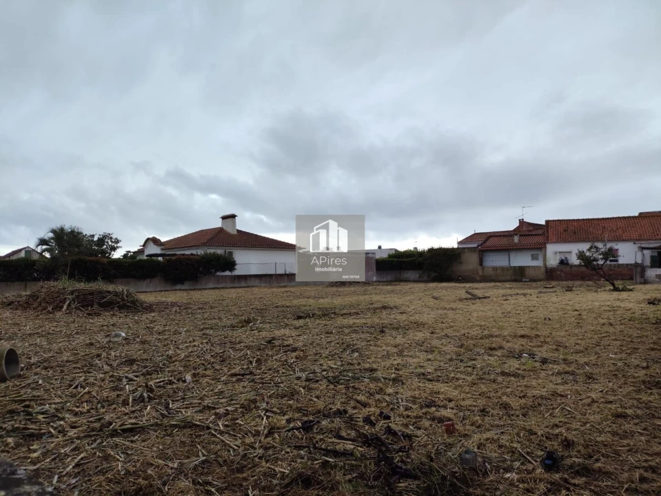 Terreno para Venda em Charneca de Caparica e Sobreda Foto 4