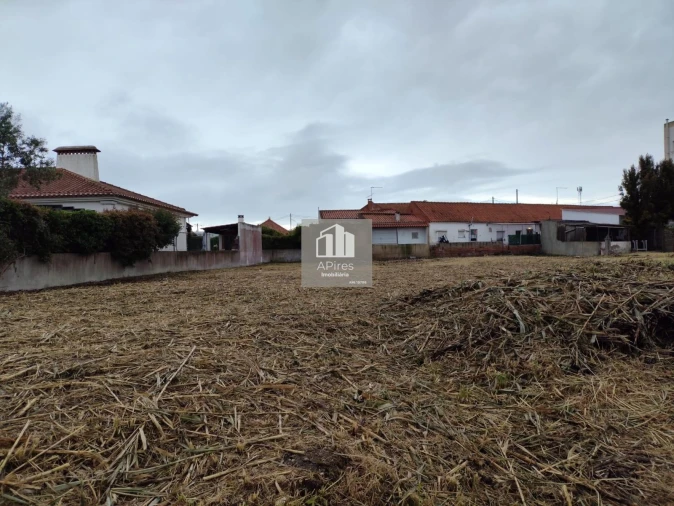 Terreno para Venda em Charneca de Caparica e Sobreda Foto 7