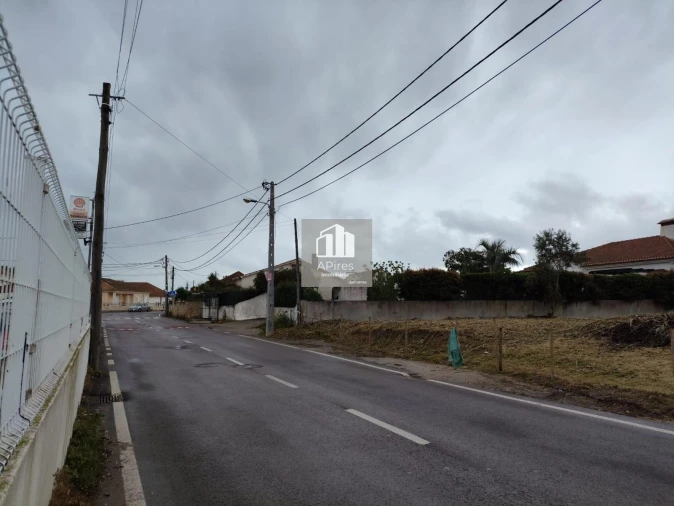 Terreno para Venda em Charneca de Caparica e Sobreda Foto 14