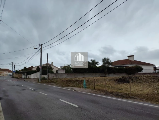 Terreno para Venda em Charneca de Caparica e Sobreda Foto 12