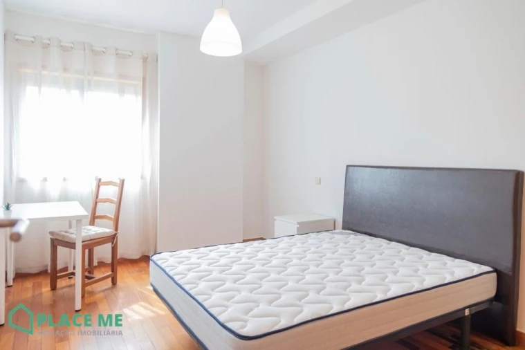 Quarto para Arrendamento em São Vitor (Braga) Foto 6