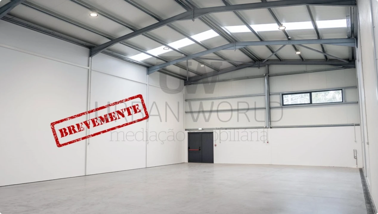 Armazém para Arrendamento em Mafra Foto 1