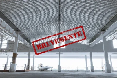 Armazém para Arrendamento em Mafra