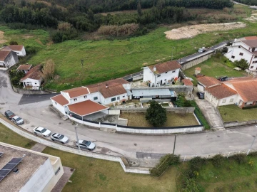 Moradia T3 para Venda em São Martinho de Árvore e Lamarosa