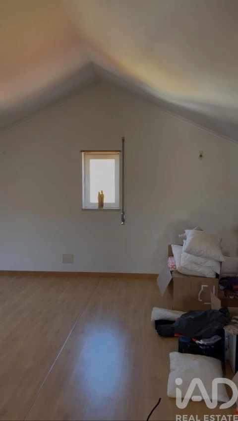 Moradia T5 para Venda em Atouguia da Baleia