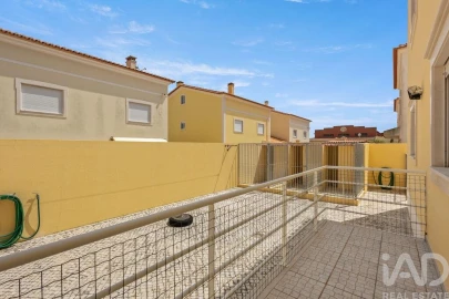 Moradia T5 para Venda em Atouguia da Baleia