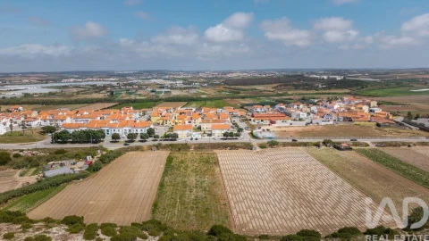 Moradia T5 para Venda em Atouguia da Baleia