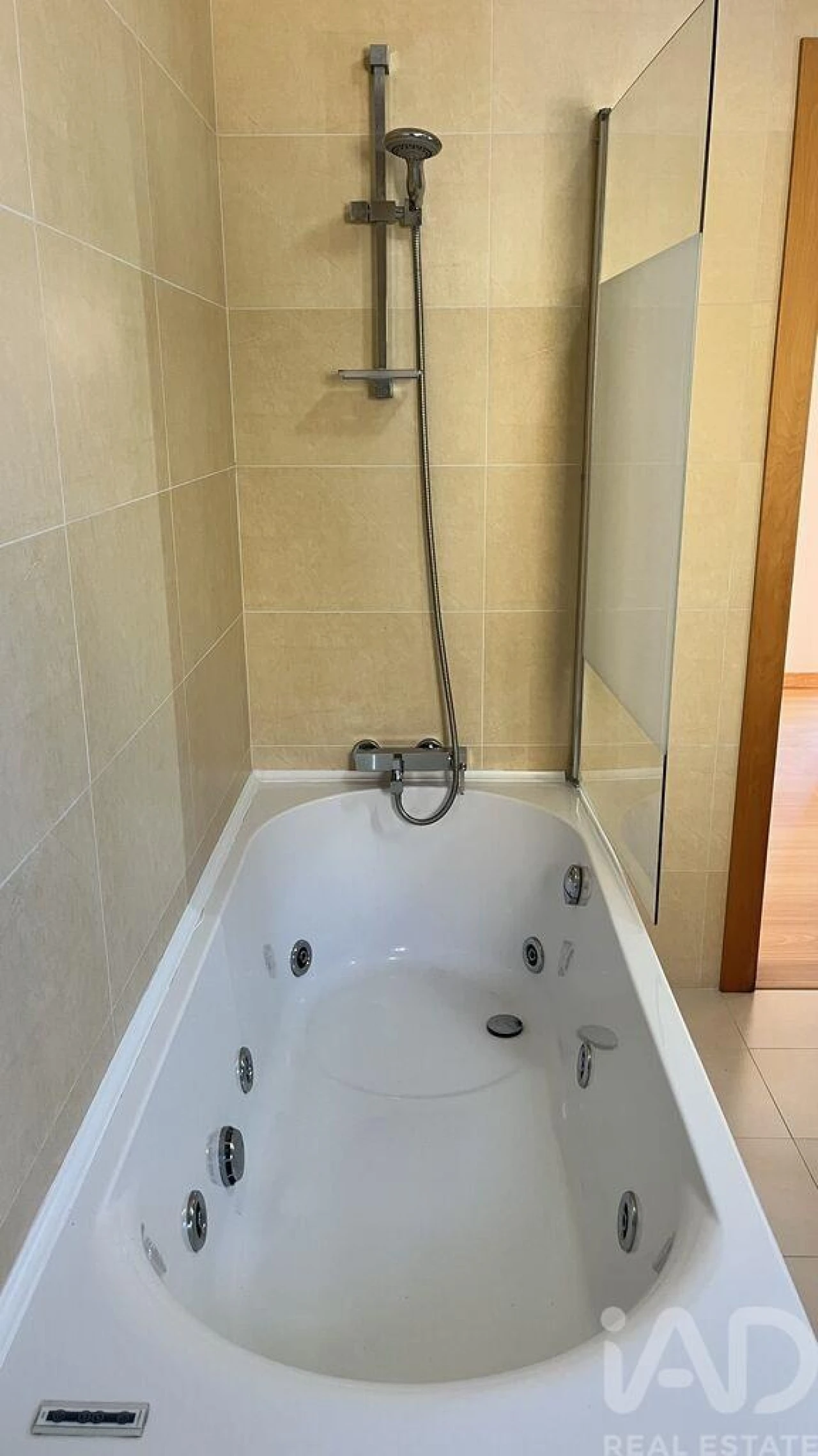 Moradia T5 para Venda em Atouguia da Baleia Foto 32