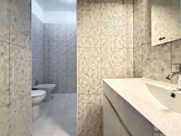 Apartamento T3 para Venda em Requeixo, Nossa Senhora de Fátima e Nariz