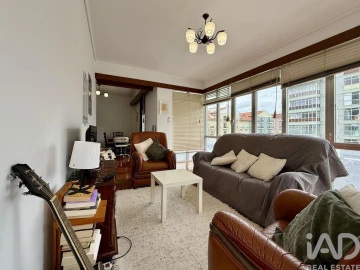 Apartamento T3 para Venda em Requeixo, Nossa Senhora de Fátima e Nariz