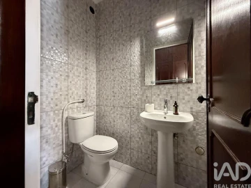 Apartamento T3 para Venda em Requeixo, Nossa Senhora de Fátima e Nariz