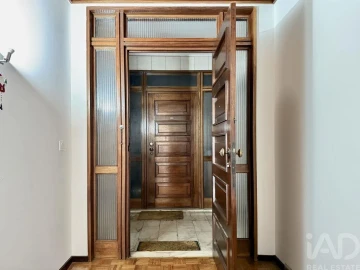 Apartamento T3 para Venda em Requeixo, Nossa Senhora de Fátima e Nariz