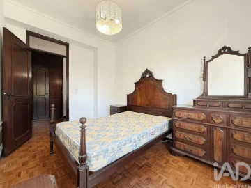 Apartamento T3 para Venda em Requeixo, Nossa Senhora de Fátima e Nariz
