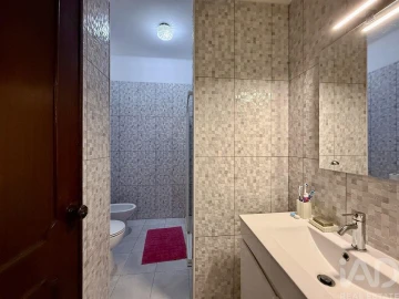 Apartamento T3 para Venda em Requeixo, Nossa Senhora de Fátima e Nariz