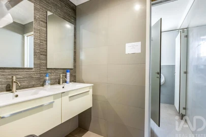 Loja para Venda em Casal de Cambra