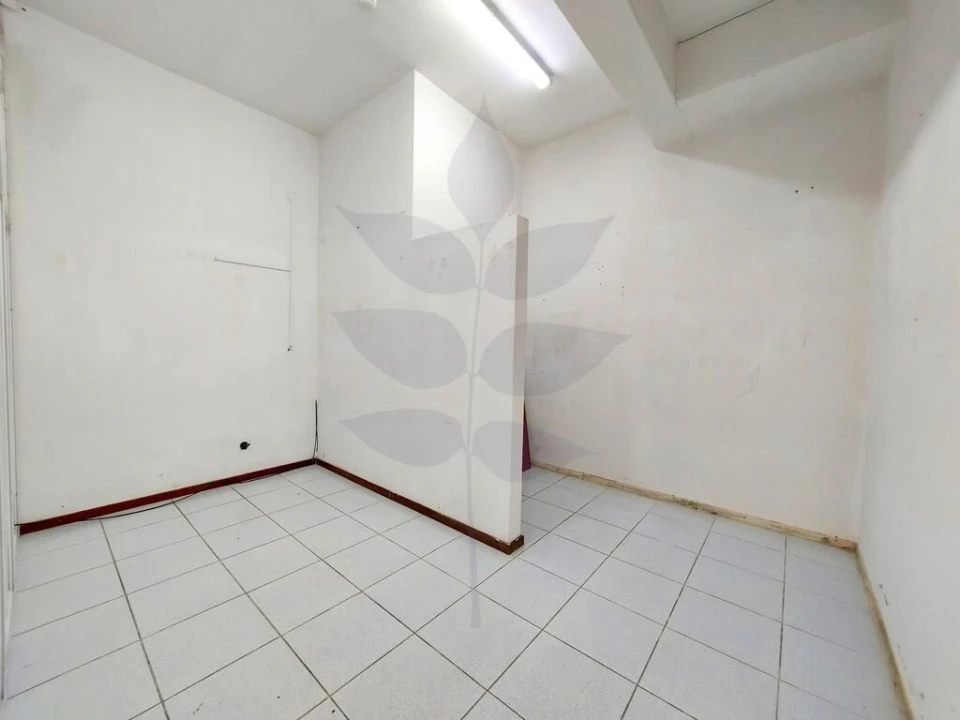 Loja para Arrendamento em Braga (Maximinos, Sé e Cividade) Foto 15