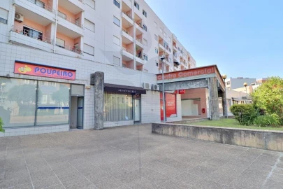 Loja para Arrendamento em Braga (Maximinos, Sé e Cividade)