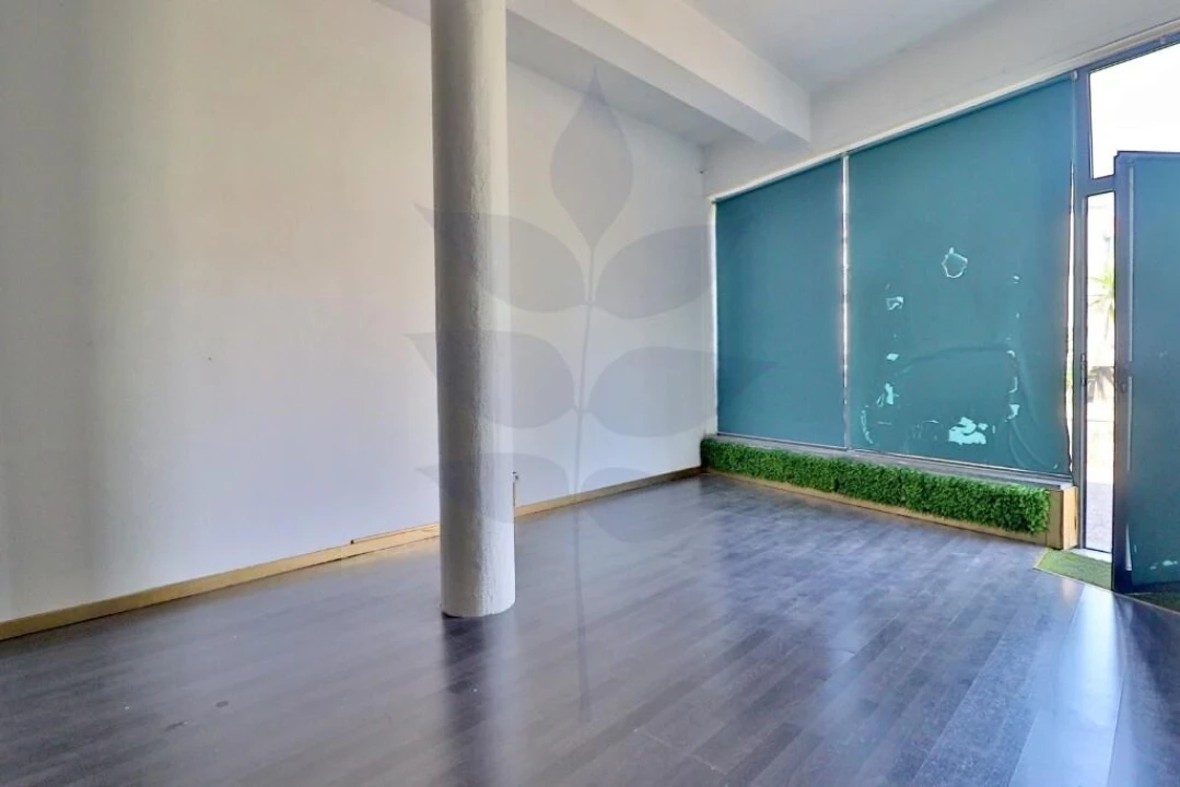 Loja para Arrendamento em Braga (Maximinos, Sé e Cividade) Foto 4