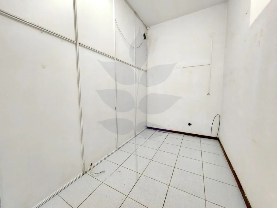 Loja para Arrendamento em Braga (Maximinos, Sé e Cividade) Foto 19