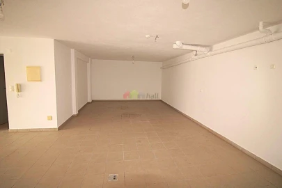 Moradia T5 para Venda em Laranjeiro e Feijó