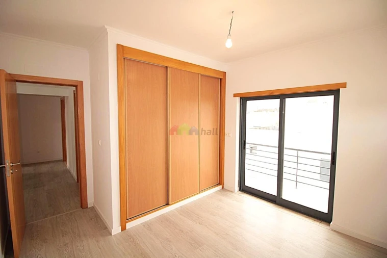 Moradia T5 para Venda em Laranjeiro e Feijó Foto 19