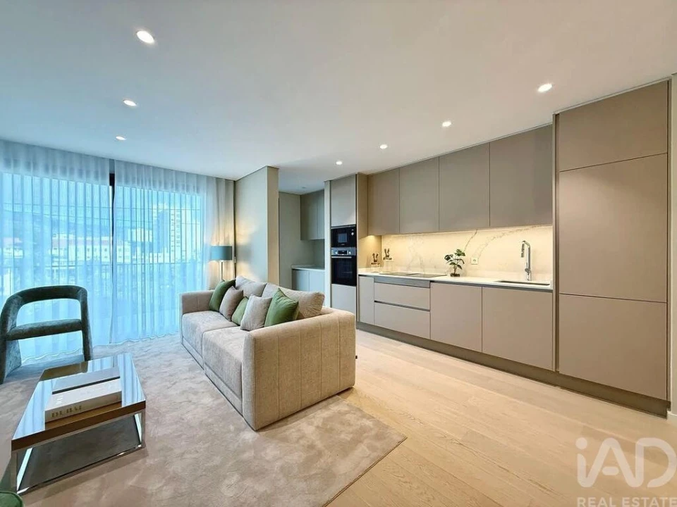 Apartamento T2 para Venda em São Martinho Foto 12