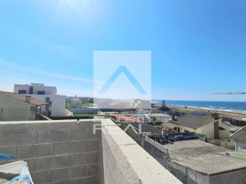 Moradia T3 para Venda em Perafita, Lavra e Santa Cruz do Bispo