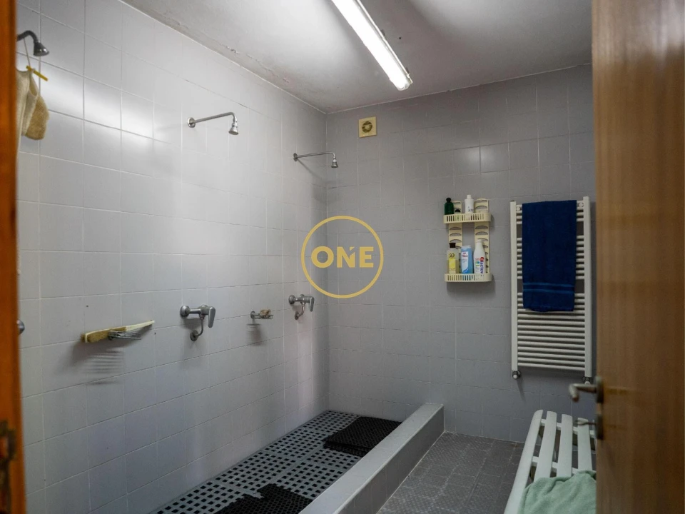 Moradia T4 para Venda em Creixomil e Mariz Foto 18