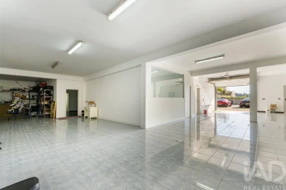 Moradia T5 para Venda em Figueiró (Santiago e Santa Cristina)