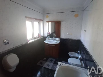 Moradia T4 para Venda em Arrabal