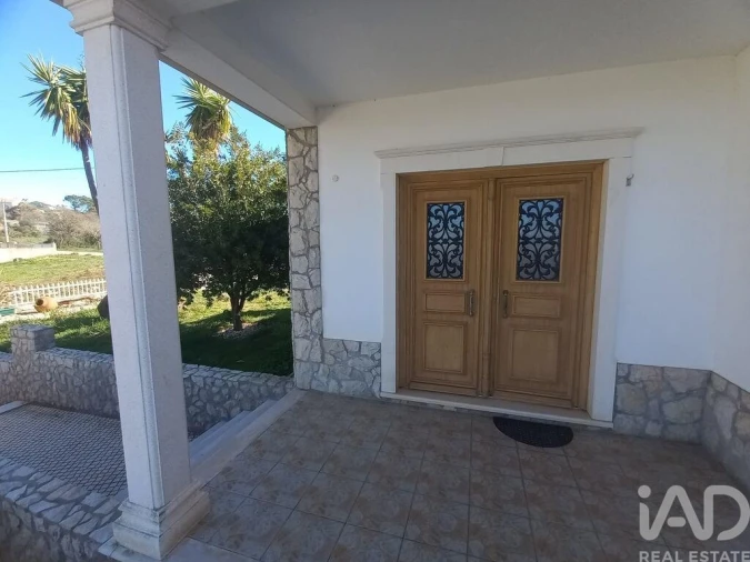 Moradia T4 para Venda em Arrabal Foto 4