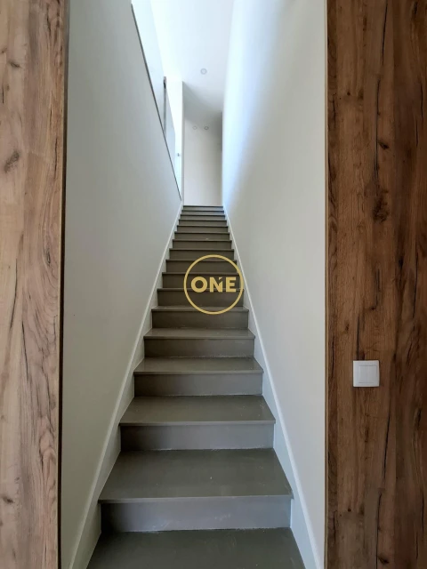 Moradia T5 para Venda em Ponte do Rol