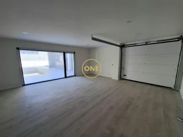 Moradia T5 para Venda em Ponte do Rol