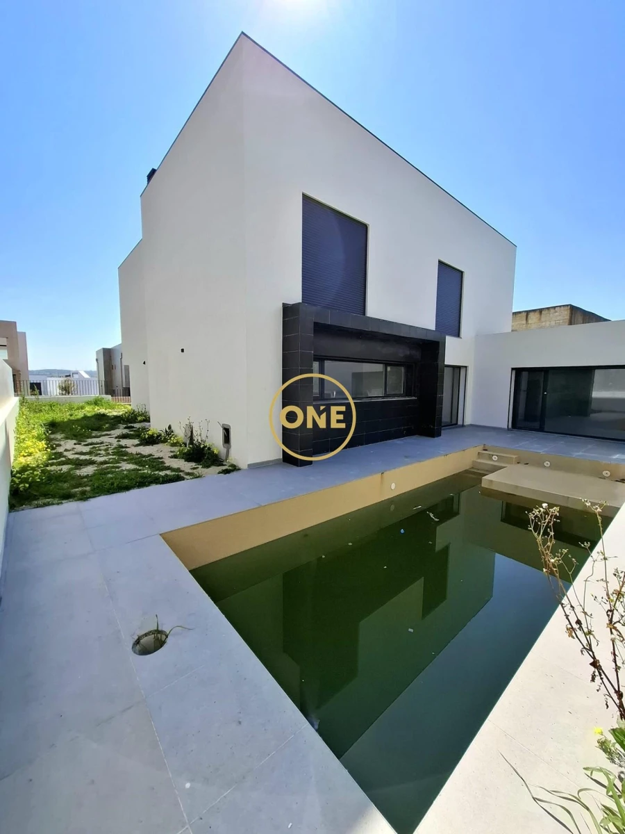 Moradia T5 para Venda em Ponte do Rol Foto 3