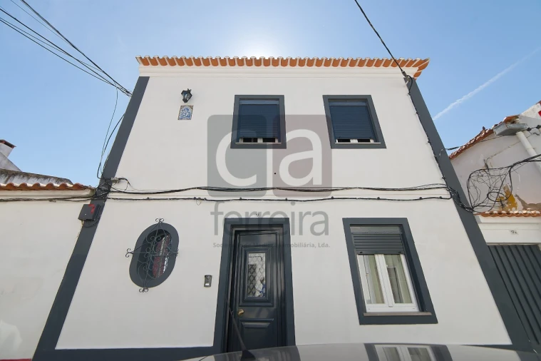 Moradia T3 para Venda em Almeirim Foto 2