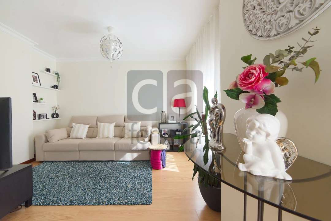 Apartamento T2 para Venda em Almeirim Foto 12