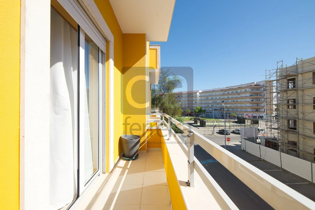Apartamento T2 para Venda em Almeirim Foto 21