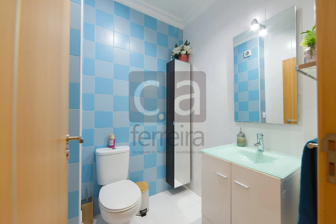 Apartamento T2 para Venda em Almeirim Foto 35