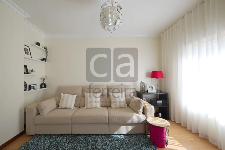 Apartamento T2 para Venda em Almeirim Foto 11