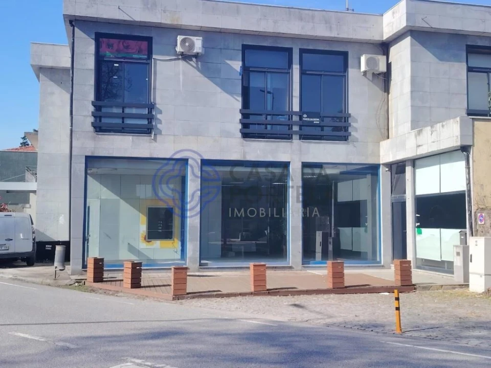 Loja para Venda em Areias, Sequeirô, Lama e Palmeira Foto 4