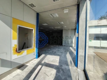 Loja para Venda em Areias, Sequeirô, Lama e Palmeira