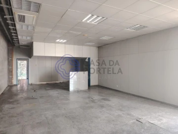 Loja para Venda em Areias, Sequeirô, Lama e Palmeira