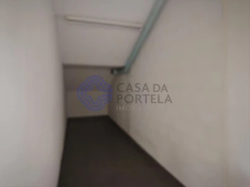 Loja para Venda em Areias, Sequeirô, Lama e Palmeira