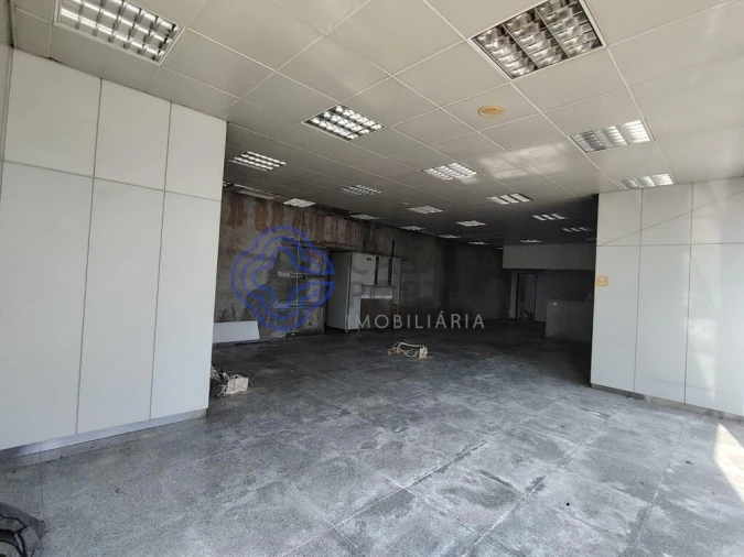 Loja para Venda em Areias, Sequeirô, Lama e Palmeira Foto 8