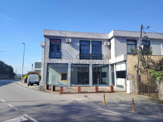 Loja para Venda em Areias, Sequeirô, Lama e Palmeira Foto 3