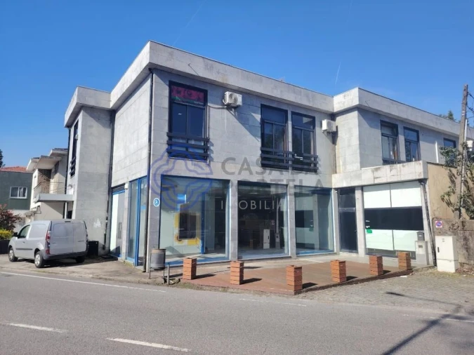 Loja para Venda em Areias, Sequeirô, Lama e Palmeira Foto 2