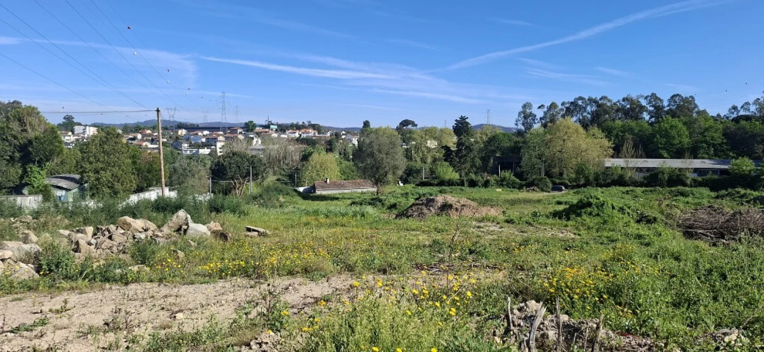 Moradia T3 para Venda em Soutelo Foto 8